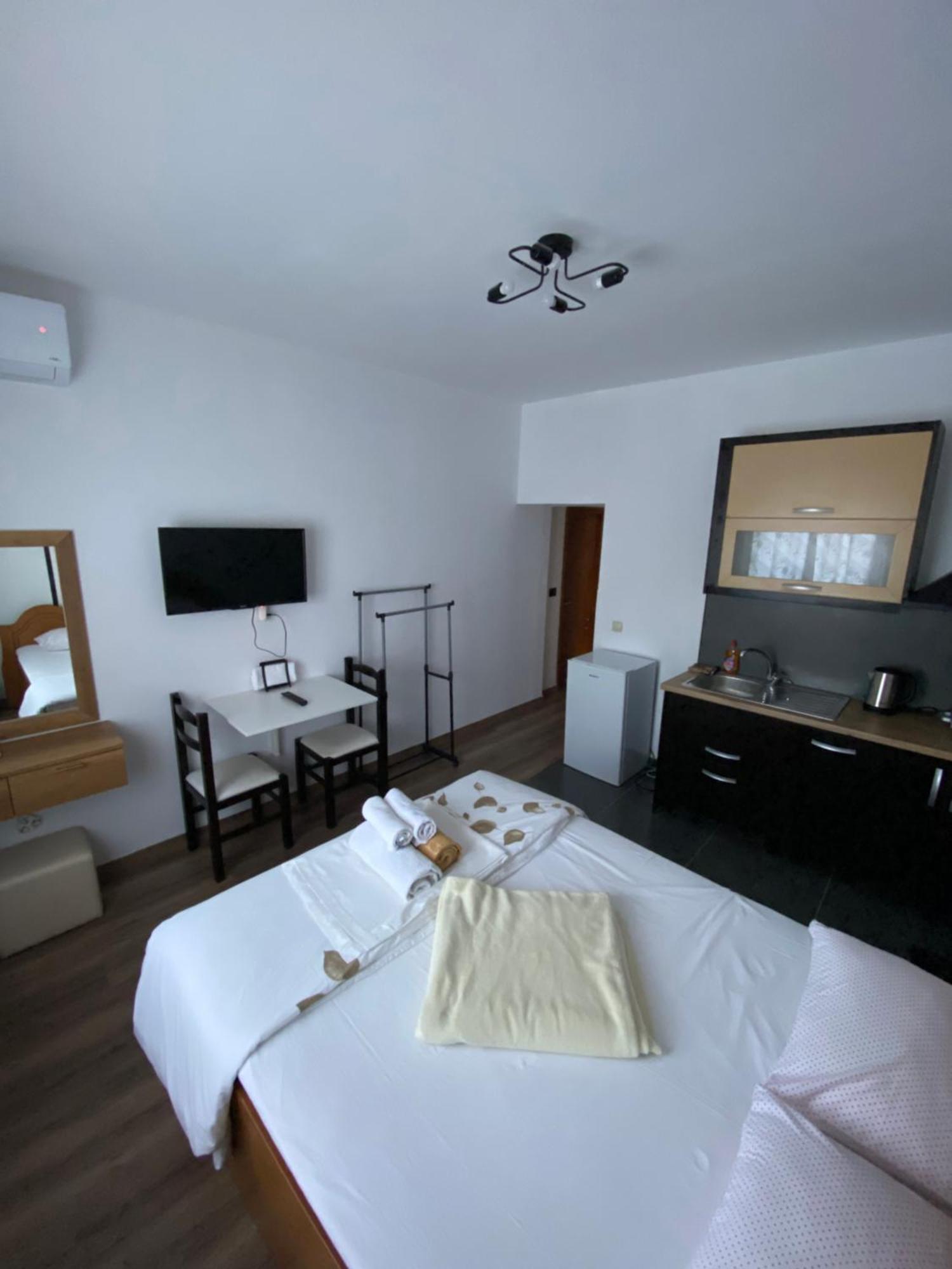 Elti Apartment Sarandë Eksteriør bilde